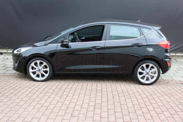 Ford Fiesta (2017) thumbnail 6