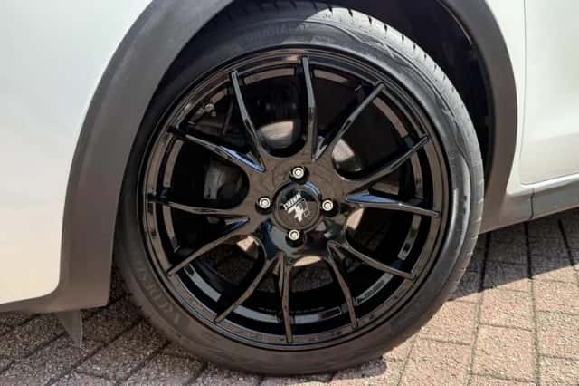 Suzuki Swift (2021) thumbnail 4
