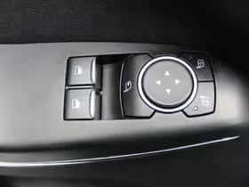 Ford Fiesta (2019) thumbnail 15