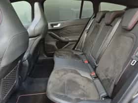 Ford Focus (2023) thumbnail 40