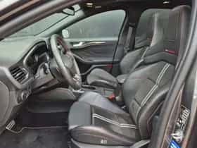 Ford Focus (2023) thumbnail 10