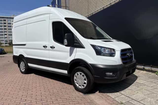 Ford E-Transit (2024) thumbnail 4