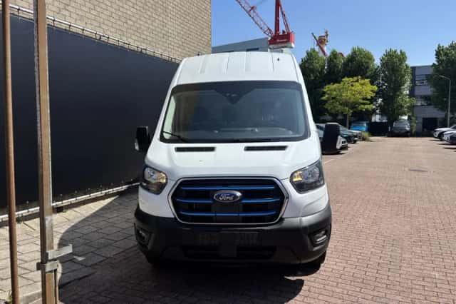 Ford E-Transit (2024) thumbnail 6