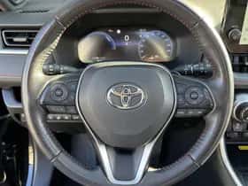 Toyota RAV4 (2024) thumbnail 16