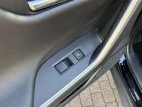 Toyota RAV4 (2024) thumbnail 19