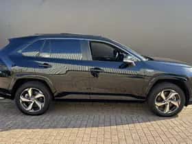 Toyota RAV4 (2024) thumbnail 4