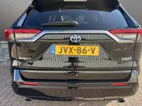 Toyota RAV4 (2024) thumbnail 8
