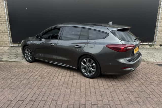 Ford Focus (2024) thumbnail 4