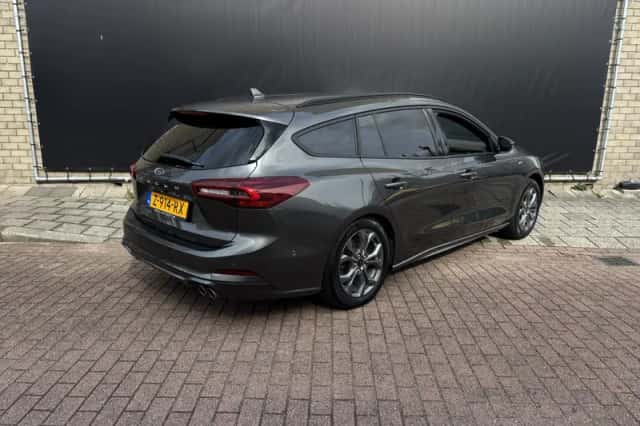Ford Focus (2024) thumbnail 5