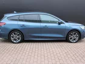 Ford Focus (2024) thumbnail 2