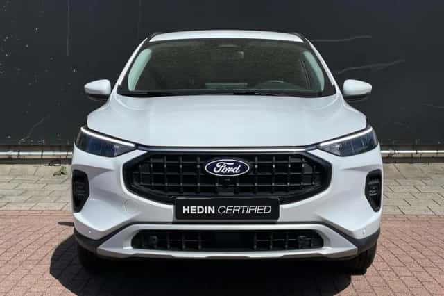Ford Kuga (2024) thumbnail 2