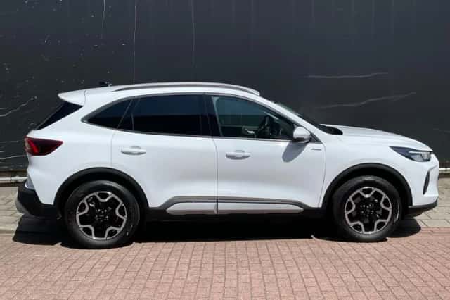 Ford Kuga (2024) thumbnail 4