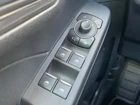 Ford Kuga (2024) thumbnail 9