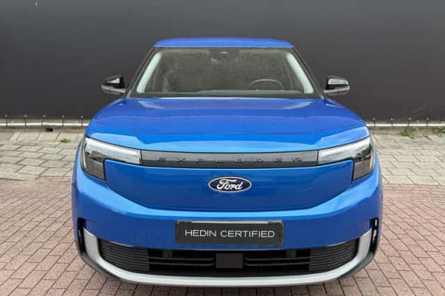 Ford Explorer (2025) thumbnail 5