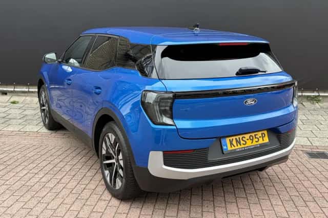 Ford Explorer (2025) thumbnail 6