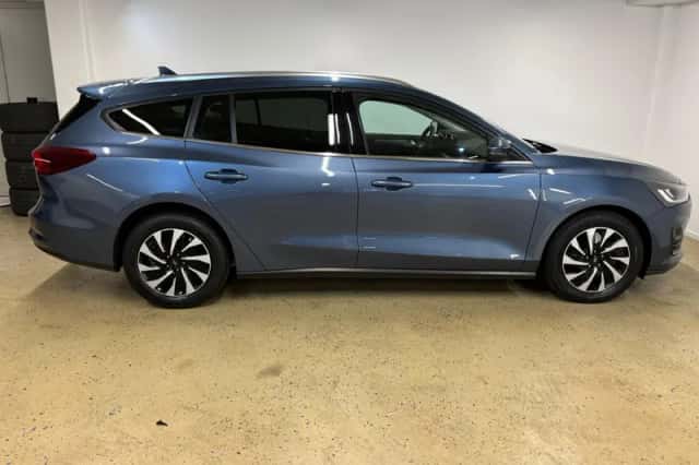 Ford Focus (2022) thumbnail 22