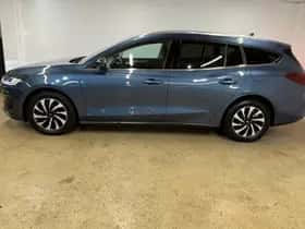 Ford Focus (2022) thumbnail 8