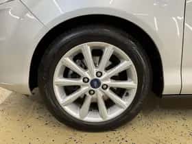 Ford B-Max (2017) thumbnail 5