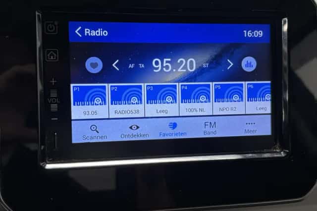 Suzuki Ignis (2017) thumbnail 10