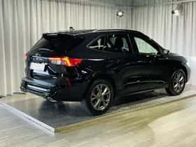 Ford Kuga (2023) thumbnail 2