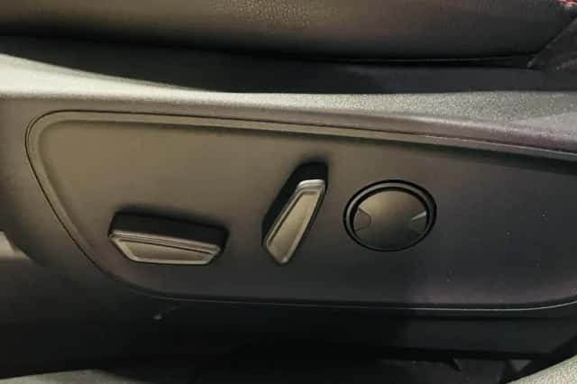 Ford Kuga (2023) thumbnail 18