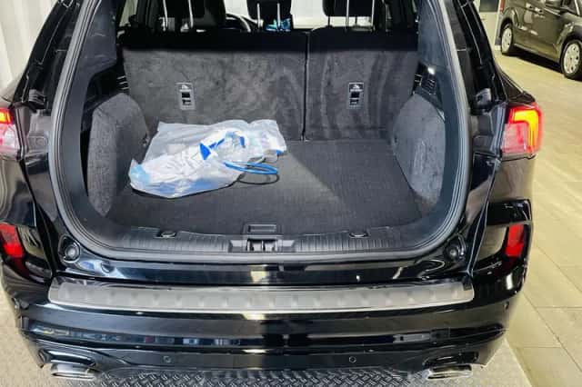 Ford Kuga (2023) thumbnail 21
