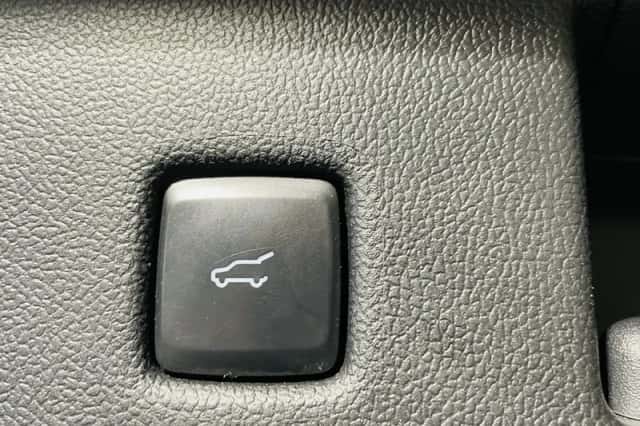 Ford Kuga (2023) thumbnail 33