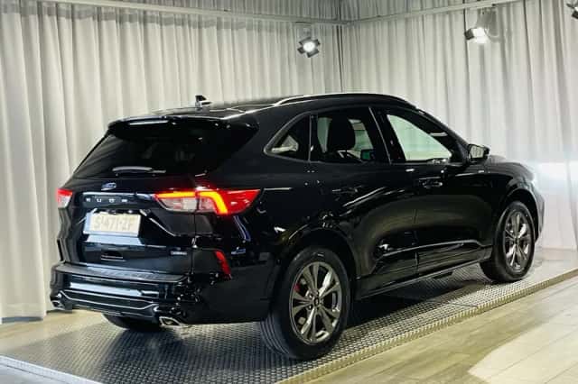 Ford Kuga (2023) thumbnail 34