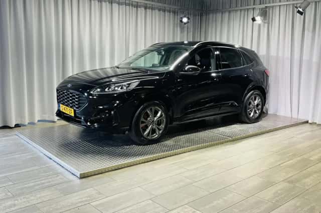 Ford Kuga (2023) thumbnail 36