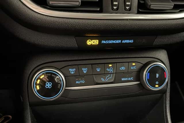 Ford Fiesta (2022) thumbnail 11