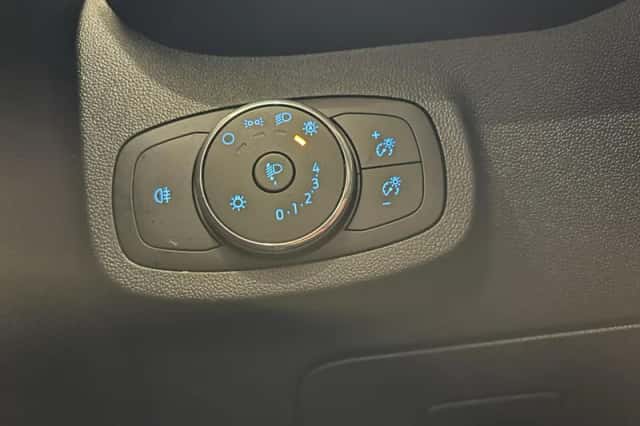 Ford Fiesta (2022) thumbnail 17