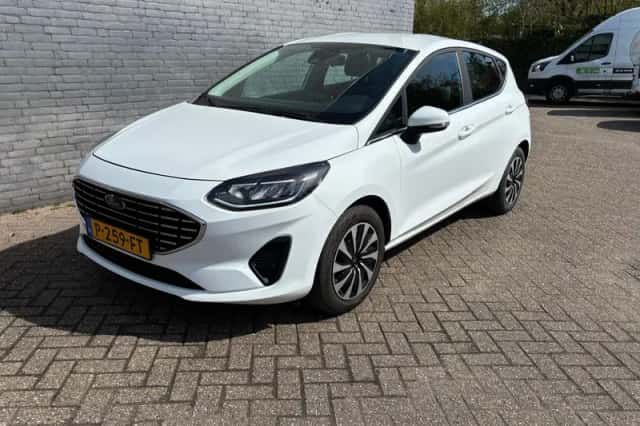 Ford Fiesta (2022) thumbnail 3