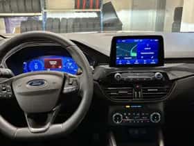 Ford Kuga (2023) thumbnail 12