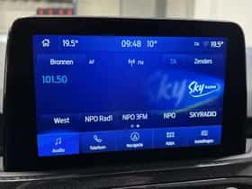 Ford Kuga (2023) thumbnail 14