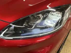Ford Kuga (2023) thumbnail 3