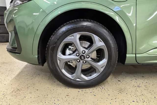 Ford Kuga (2025) thumbnail 21