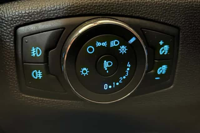 Ford EcoSport (2018) thumbnail 22