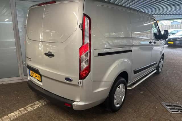 Ford Transit Custom (2019) thumbnail 2