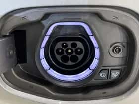 Ford Kuga (2024) thumbnail 23