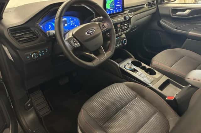 Ford Kuga (2024) thumbnail 8