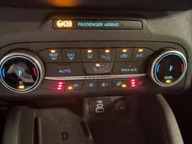 Ford Kuga (2024) thumbnail 10