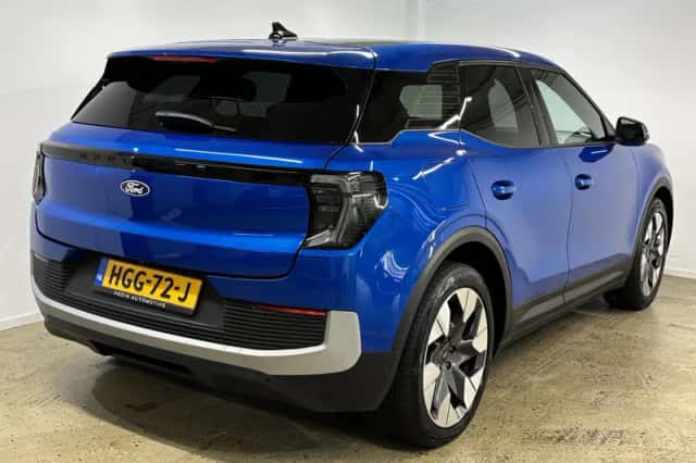 Ford Explorer (2025) thumbnail 2