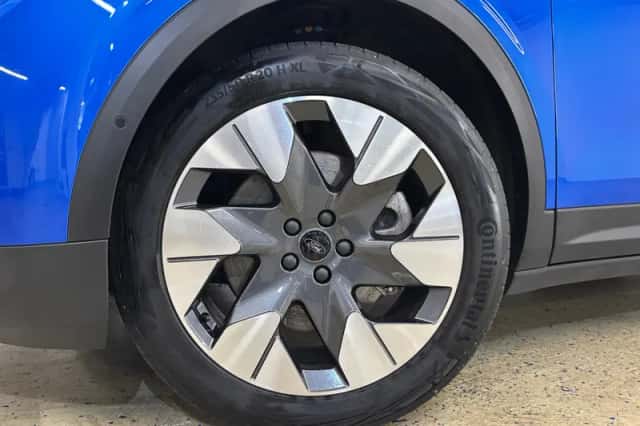 Ford Explorer (2025) thumbnail 5