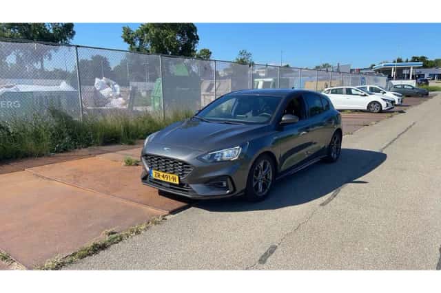 Ford Focus (2018) thumbnail 1
