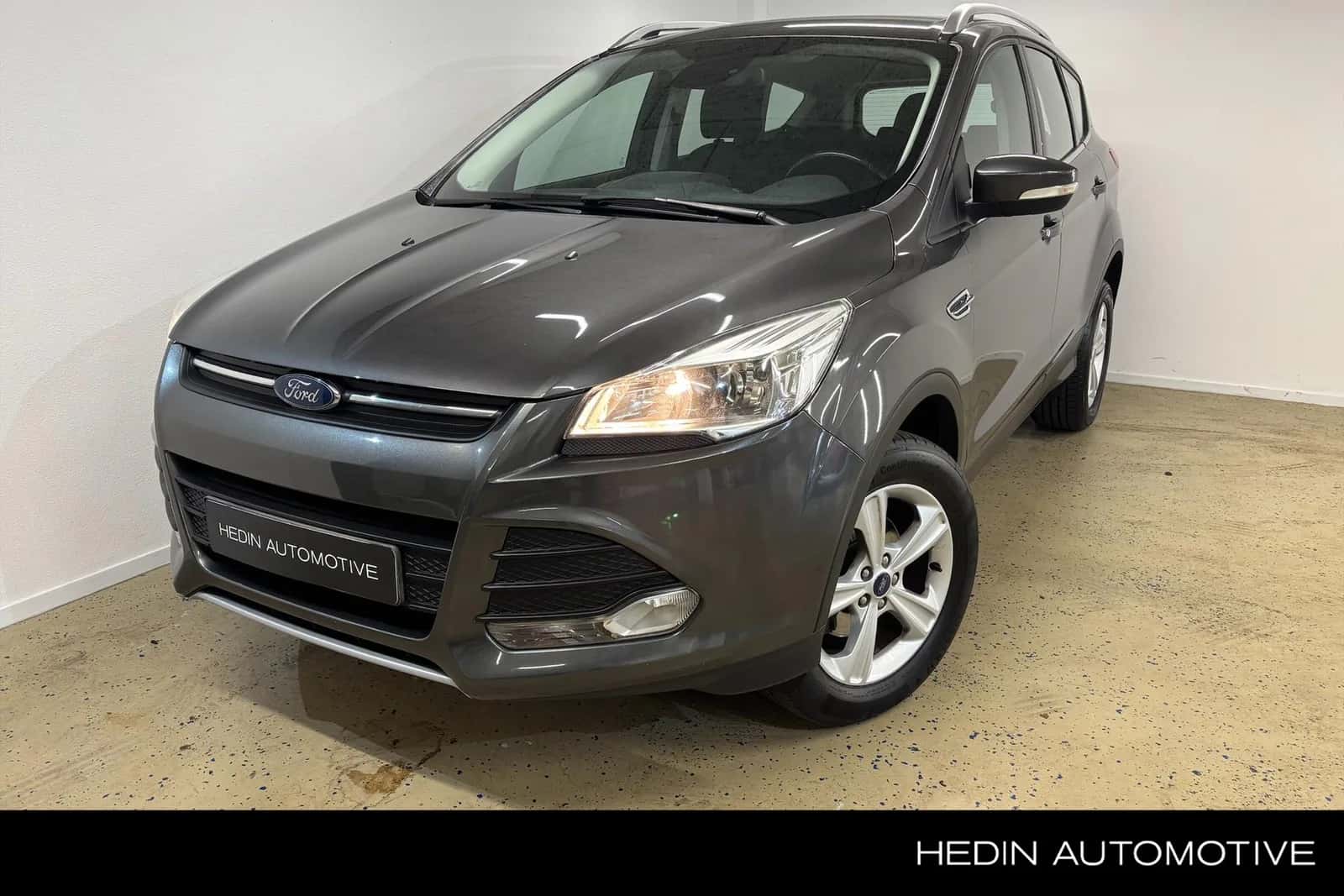 Ford Kuga (2016) — foto 1