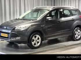 Ford Kuga (2016) thumbnail 1