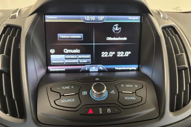 Ford Kuga (2016) thumbnail 11
