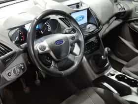 Ford Kuga (2016) thumbnail 14