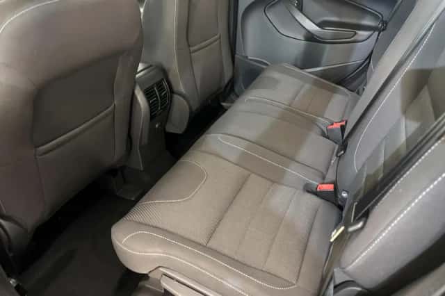 Ford Kuga (2016) thumbnail 19