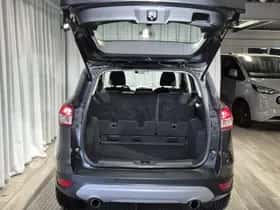 Ford Kuga (2016) thumbnail 19